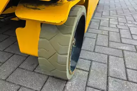 Pracovní plošina s nůžkovým zdvihem - JCB S3246E Electric, 12m Working Height, 320kg Capacit (16)