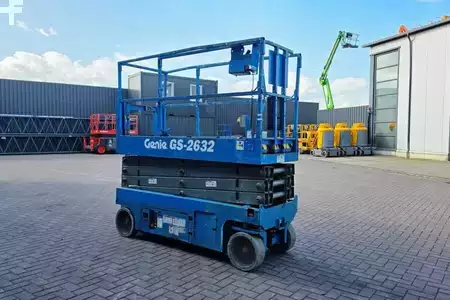 Plataforma Tijera - Genie GS2632 Electric, 10m Working Height, Non Marking T (2)