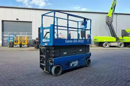 Plataforma Tijera - Genie GS2632 Electric, 10m Working Height, Non Marking T (3)