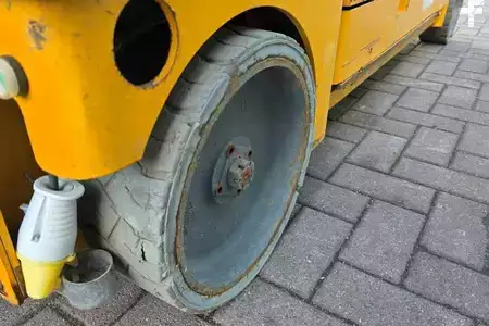 Scherenarbeitsbühne - Haulotte Compact 10N Electric, 10m Working Height, 230kg Ca (11)