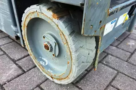 Nacelle à mât vertical - Haulotte Star 6AE Electric, Non Marking Tyres, 5.8m Working (16)