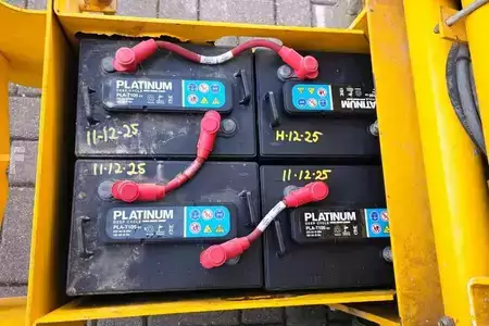 Plataforma Tijera - Haulotte Compact 8 Electric, Batteries 2025, 8.2m Working (8)
