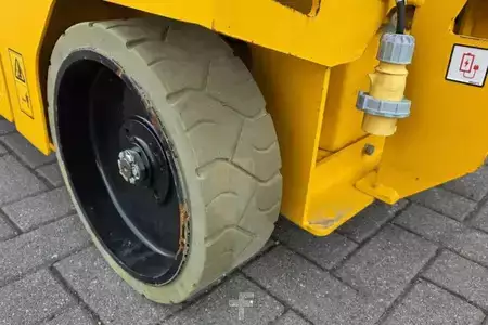 Pracovní plošina s nůžkovým zdvihem - JCB S4046E Valid inspection, *Guarantee! 14m Working H (13)