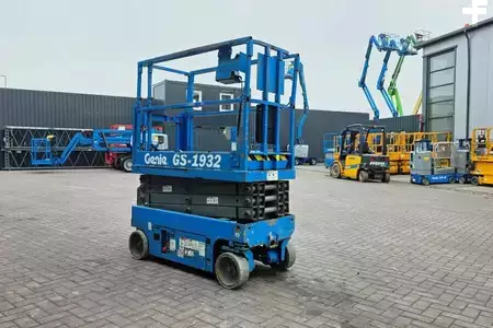 Nacelle à ciseaux - Genie GS1932 Electric, Working Height 7.8 m, 227kg Capac (2)