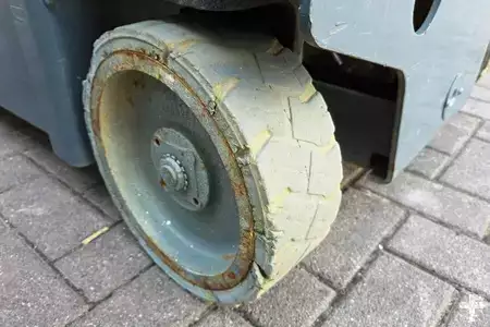 Nacelle à ciseaux - Haulotte Star 6 Electric, Batteries (2024), Non Marking Tyr (13)