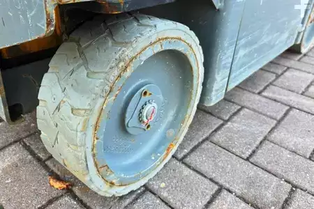 Nacelle à mât vertical - Haulotte Star 6 Electric, Non Marking Tyres, 5.8m Working H (14)