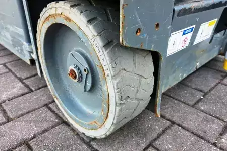 Nacelle à mât vertical - Haulotte Star 6 Electric, Non Marking Tyres, 5.8m Working H (15)