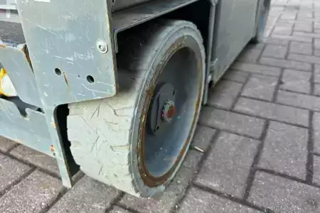 Nacelle à mât vertical - Haulotte Star 6 Electric, Non Marking Tyres, 5.8m Working H (13)