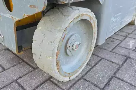 Nacelle à mât vertical - Haulotte Star 6 Electric, Non Marking Tyres, 5.8m Working H (19)