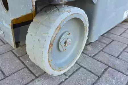 Nacelle à mât vertical - Haulotte Star 6 Electric, Non Marking Tyres, 5.8m Working H (17)