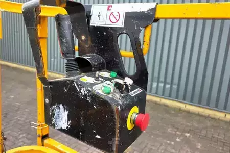 Plataforma Tijera - Haulotte Compact 8 Electric, 8.2m Working Height, 350kg Cap (7)