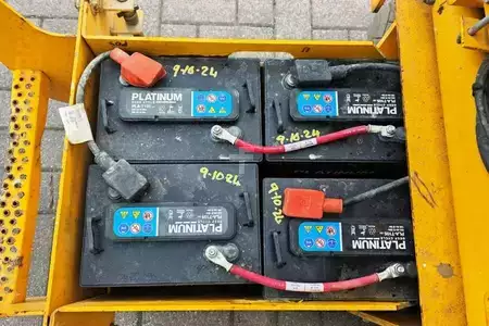 Plataforma Tijera - Haulotte Compact 8 Electric, Batteries 10-2024, 8.2m Workin (8)