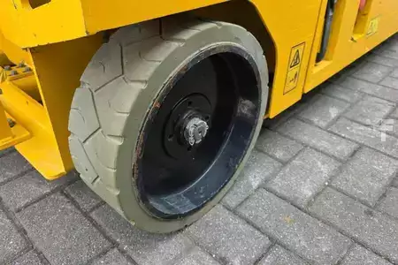 Pracovní plošina s nůžkovým zdvihem - JCB S3246E Electric, 12m Working Height, 320kg Capacit (11)