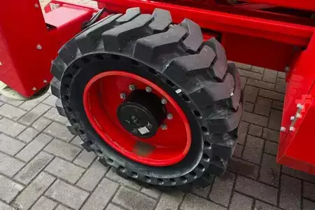 Scissors Lifts - LGMG SR1623D Diesel 4x4 Drive, 18m Working Height, 680 (18)