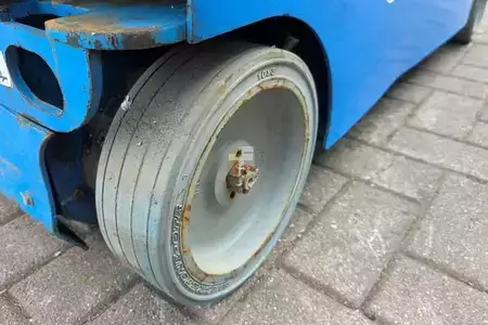 Senkrechtarbeitsbühne - Genie GR15 Electric, 6.5m Working Height, 227kg Capacity (11)