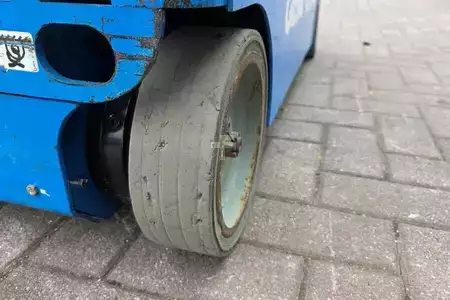 Senkrechtarbeitsbühne - Genie GR15 Electric, 6.5m Working Height, 227kg Capacity (16)