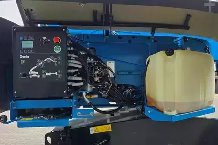 Teleskopická plošina  Genie S45XC TRAX Valid inspection, *Guarantee! Diesel, 4 (12)