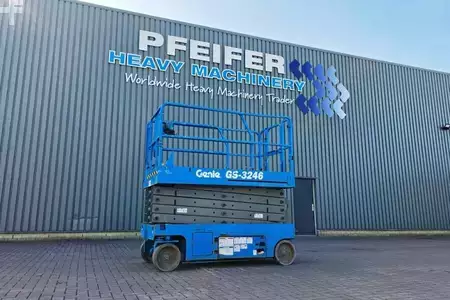 Pracovní plošina s nůžkovým zdvihem - Genie GS3246 Electric, Batteries(12-2024), Working Heigh (1)