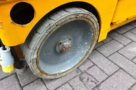 Scherenarbeitsbühne - Haulotte Compact 10N Electric, Batteries(03-2025) 10m Work (11)