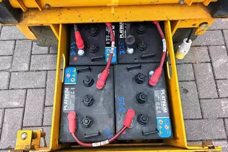 Scherenarbeitsbühne - Haulotte Compact 10N Electric, Batteries(03-2025) 10m Work (7)