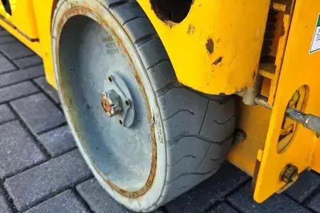 Scherenarbeitsbühne - Haulotte Compact 10N Electric,10m Working Height, 230kg Cap (9)