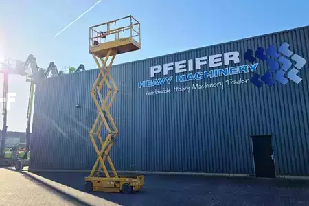 Plataforma Tijera - Haulotte Compact 8 Electric, 8.2m Working Height, 350kg Cap (12)