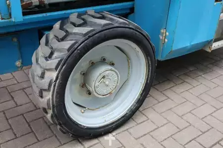 Scherenarbeitsbühne  Genie GS4390 Diesel, 4x4 Drive, 15m Working Height, 680k (13)