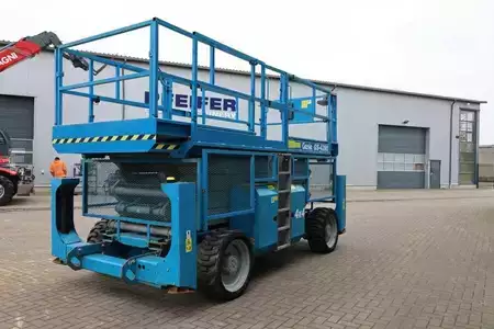 Scherenarbeitsbühne  Genie GS4390 Diesel, 4x4 Drive, 15m Working Height, 680k (2)