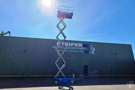 Piattaforme aeree a pantografo - Genie GS3246 Electric, Working Height 11.75 m, 318kg Cap (12)