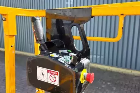 Scherenarbeitsbühne  Haulotte Compact 10N Electric, 10m Working Height, 230kg Ca (7)