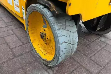 Scherenarbeitsbühne  Haulotte Compact 8 As-Is, Electric, 8m Working Height, 350k (11)