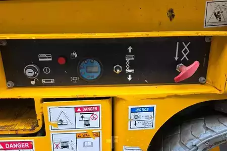 Scherenarbeitsbühne  Haulotte Compact 8 As-Is, Electric, 8m Working Height, 350k (5)