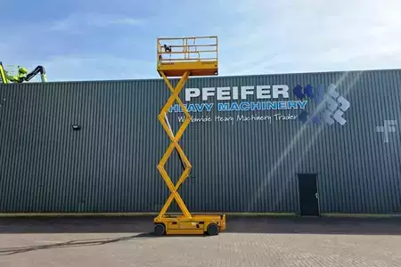 Scherenarbeitsbühne  Haulotte Compact 8 Electric, 8.2m Working Height, 350kg Cap (15)