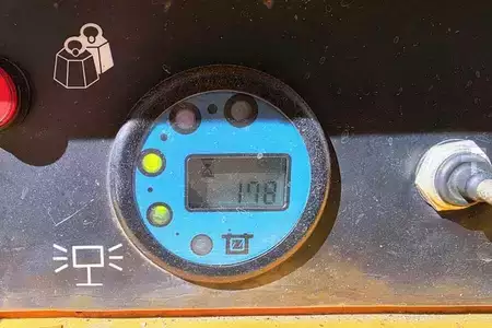 Scherenarbeitsbühne  Haulotte Compact 8 Electric, 8.2m Working Height, 350kg Cap (6)