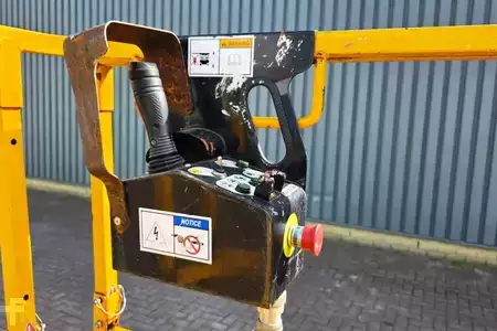 Scherenarbeitsbühne  Haulotte Compact 8 Electric, 8.2m Working Height, 350kg Cap (7)