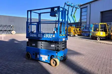Nacelle à ciseaux - Genie GS1932 Electric, Working Height 7.8 m, 227kg Capac (3)
