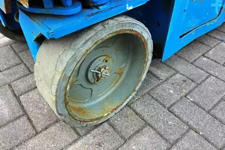 Plataforma Tijera - Genie GS2632 Electric, 10m Working Height, 227kg Capacit (12)