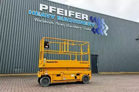 Nacelle à ciseaux - Haulotte Compact 8 Electric, 8.2m Working Height, 350kg Cap (1)