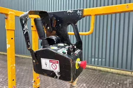 Nacelle à ciseaux - Haulotte Compact 8 Electric, 8.2m Working Height, 350kg Cap (6)