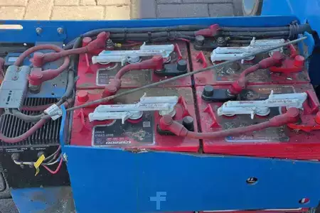 Sakse arbejds platform  Genie GS3246 Electric, Working Height 11.75 m, 318kg Cap (8)