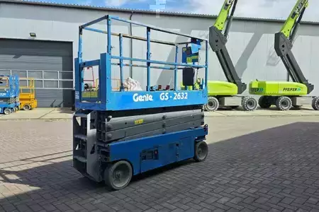 Saxliftar - Genie GS2632 Electric, 10m Working Height, 227kg Capacit (2)