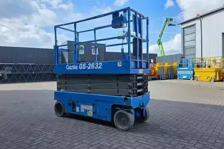 Schaarhoogwerker - Genie GS2632 Electric, Batteries 2025, 10m Working Heigh (2)