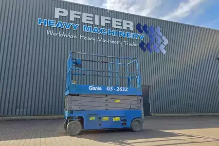 Scissors Lifts 2015  Genie GS2632 Electric, 10m Working Height, 227kg Capacit (1)