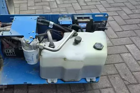 Scissors Lifts 2015  Genie GS2632 Electric, 10m Working Height, 227kg Capacit (10)