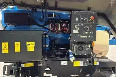 Nacelle articulée 2021  Genie Z-45 FE/DC Valid inspection, Hybrid, Rough Terrain (14)
