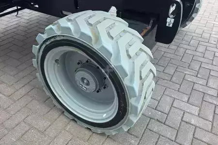 Nacelle articulée 2021  Genie Z-45FE/DC Valid inspection, Hybrid, Rough Terrain (16)