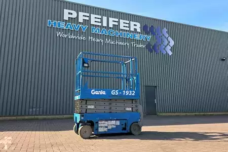 Saksinostimet 2004  Genie GS1932 Electric, Working Height 7.8 m, 227kg Capac (1)