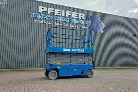 Sakse arbejds platform 2015  Genie GS3246 Electric, Working Height 11.75 m, 318kg Cap (1)