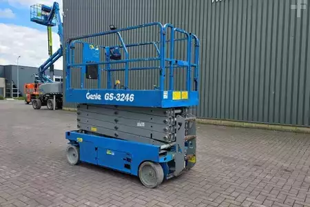 Sakse arbejds platform 2015  Genie GS3246 Electric, Working Height 11.75 m, 318kg Cap (9)
