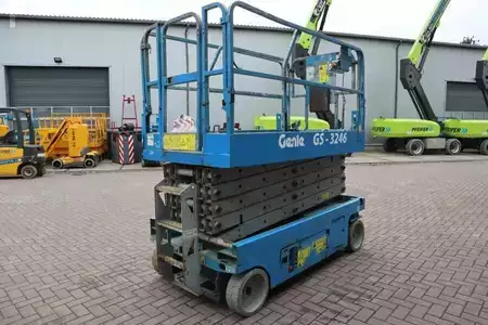 Sakse arbejds platform 2008  Genie GS3246 Electric, Working Height 11.75 m, 318kg Cap (2)